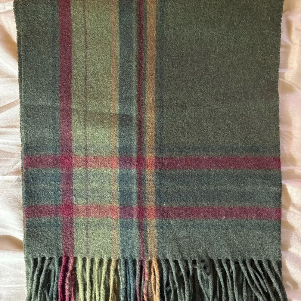 Scarf 🧣 - Picture 4 of 5